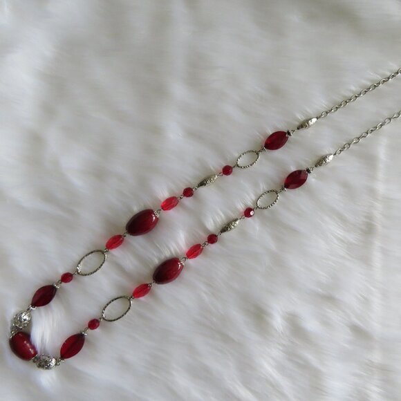 Long Red & Silver Beaded Necklace - Picture 6 of 6